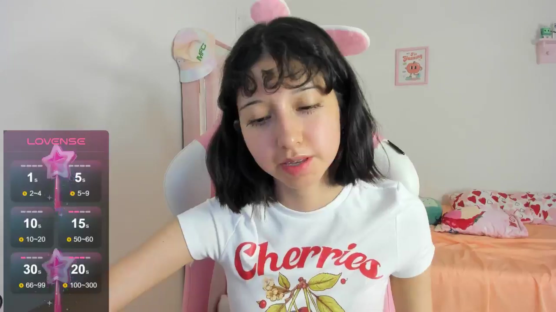 Gallery image thumbnail from Cherrycute666's myfreecams stream on, 08/15/2024, 03:01 image 6 of 20