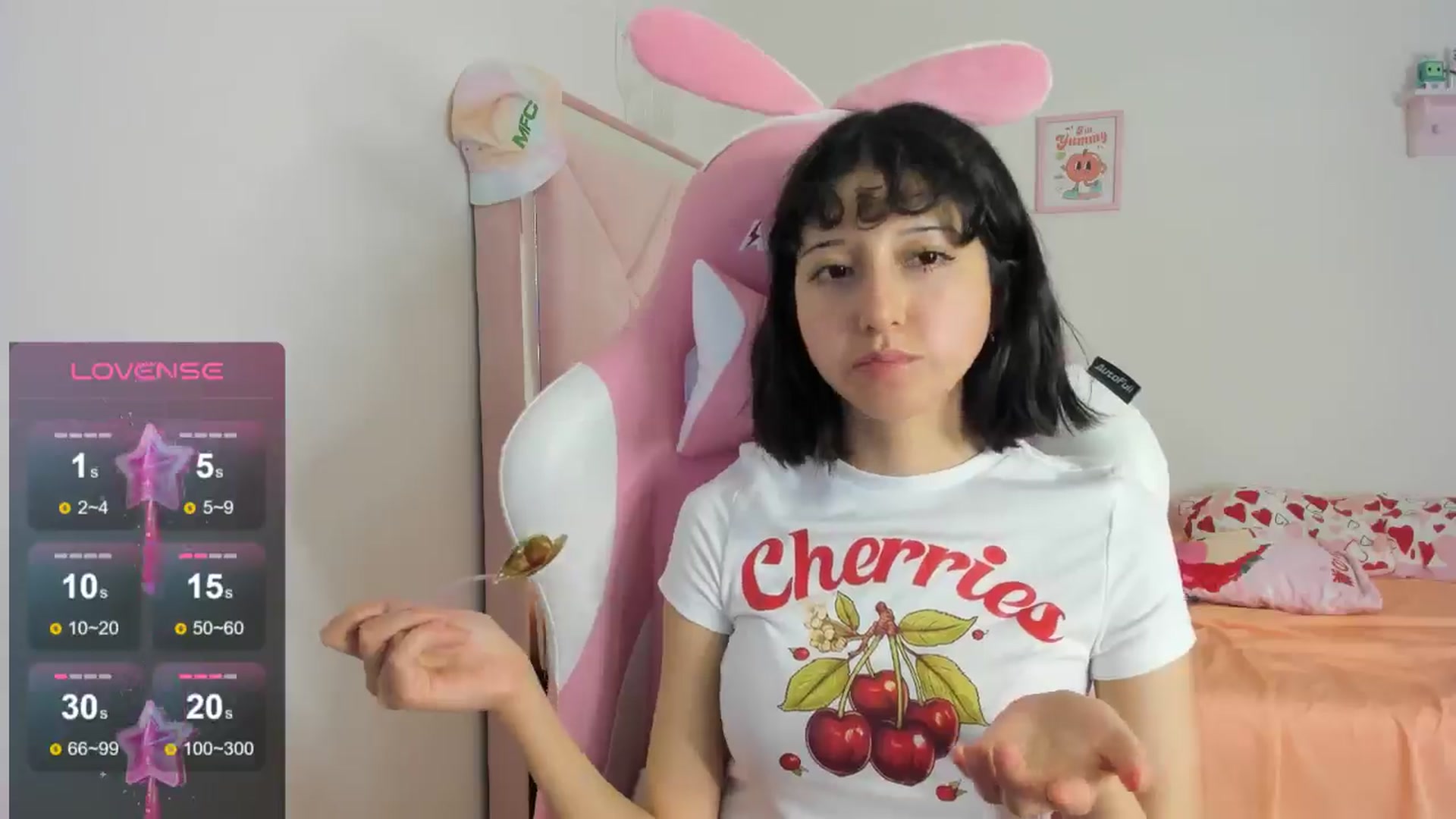 Gallery image thumbnail from Cherrycute666's myfreecams stream on, 08/15/2024, 03:01 image 13 of 20