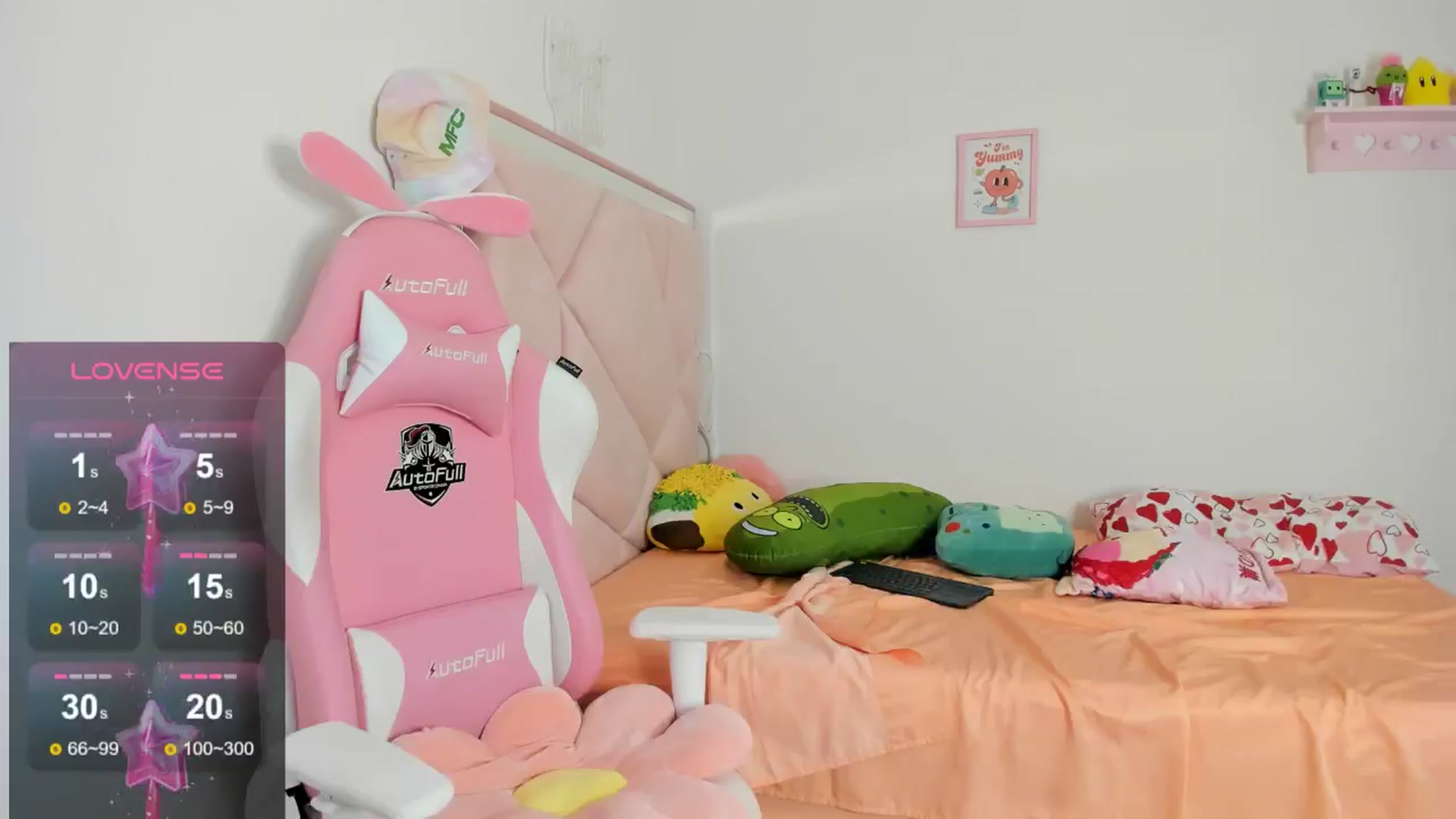 Gallery image thumbnail from Cherrycute666's myfreecams stream on, 08/15/2024, 04:31 image 12 of 20