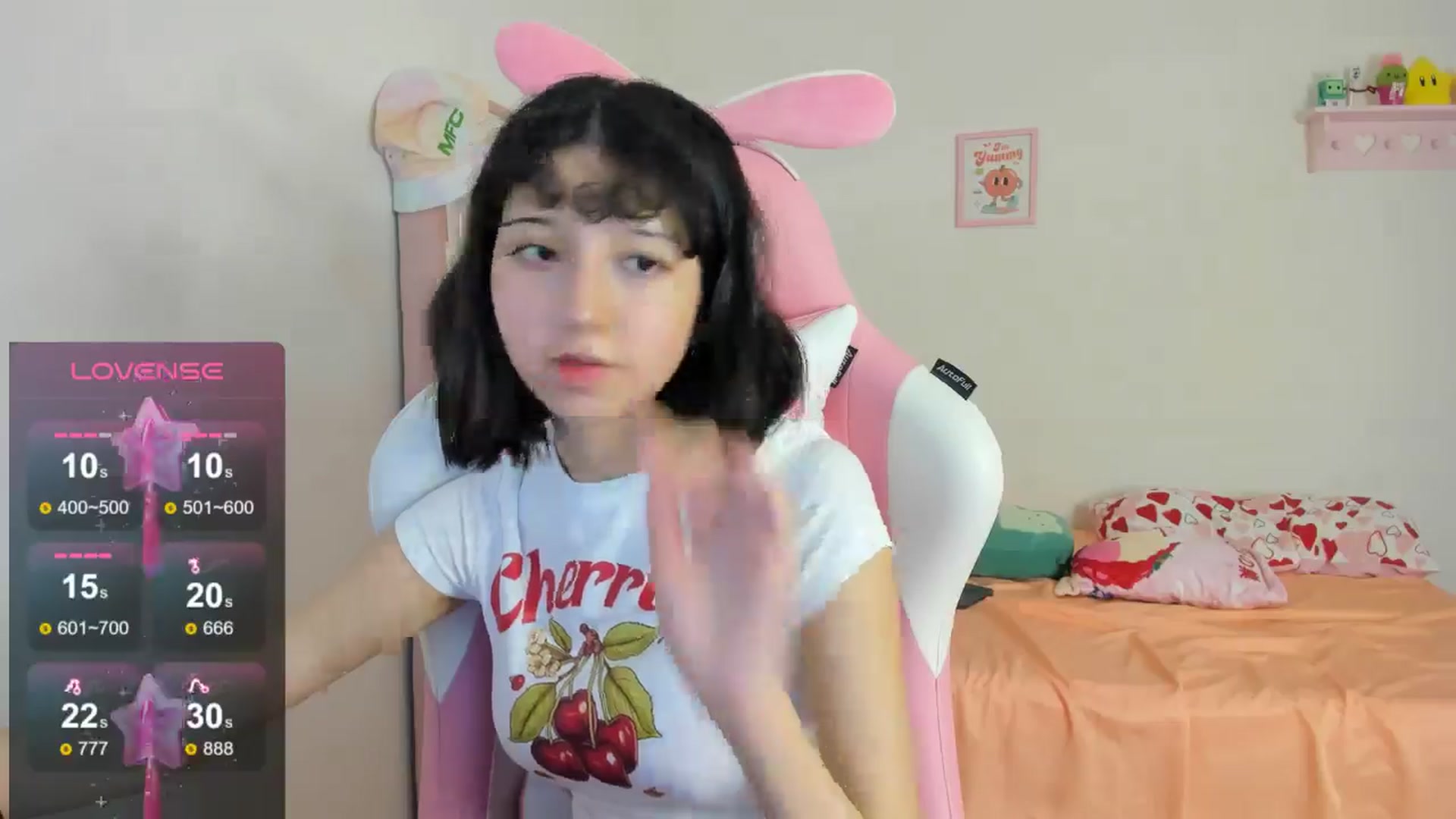 Gallery image thumbnail from Cherrycute666's myfreecams stream on, 08/15/2024, 04:31 image 3 of 20