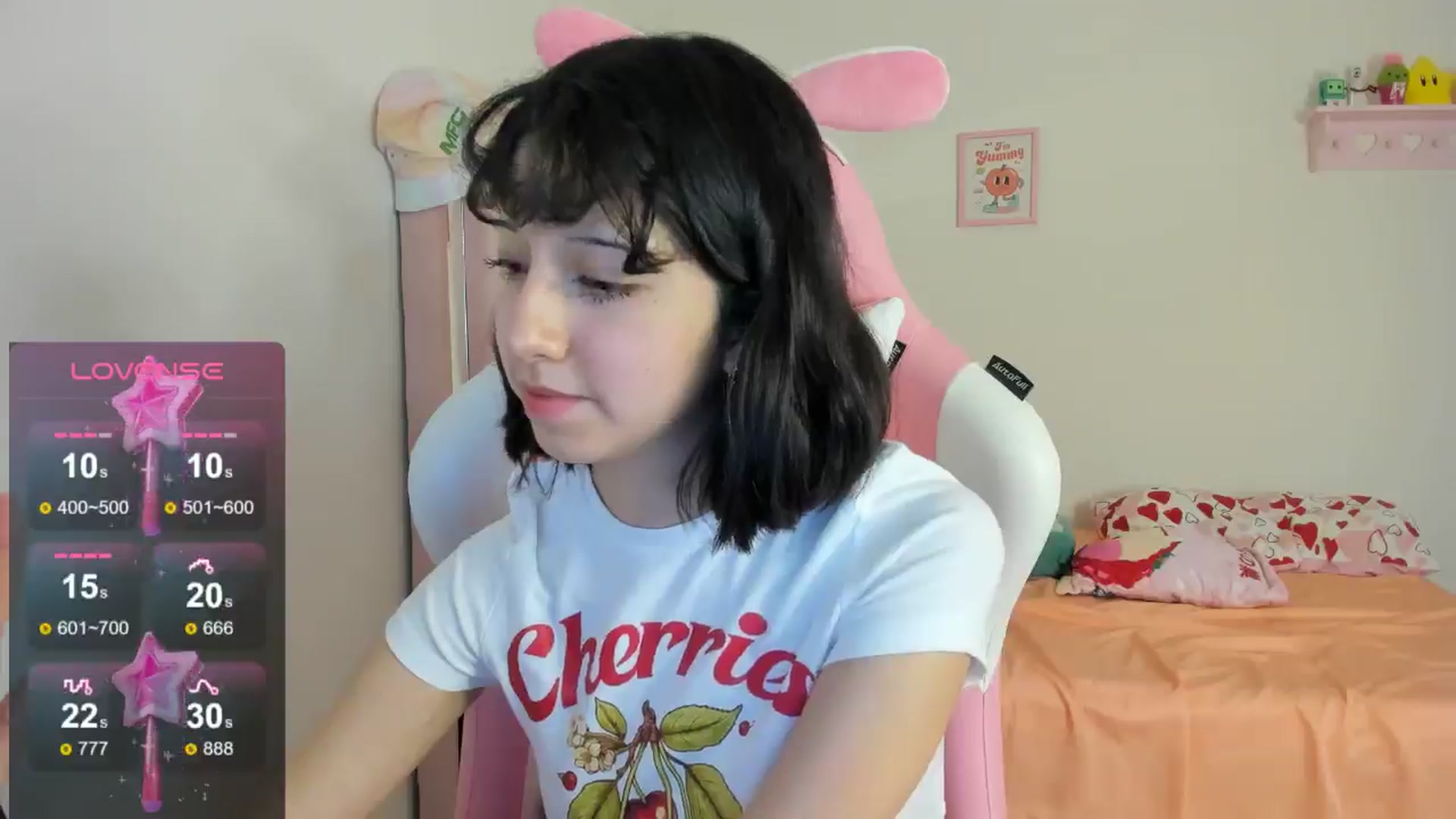 Gallery image thumbnail from Cherrycute666's myfreecams stream on, 08/15/2024, 04:31 image 19 of 20