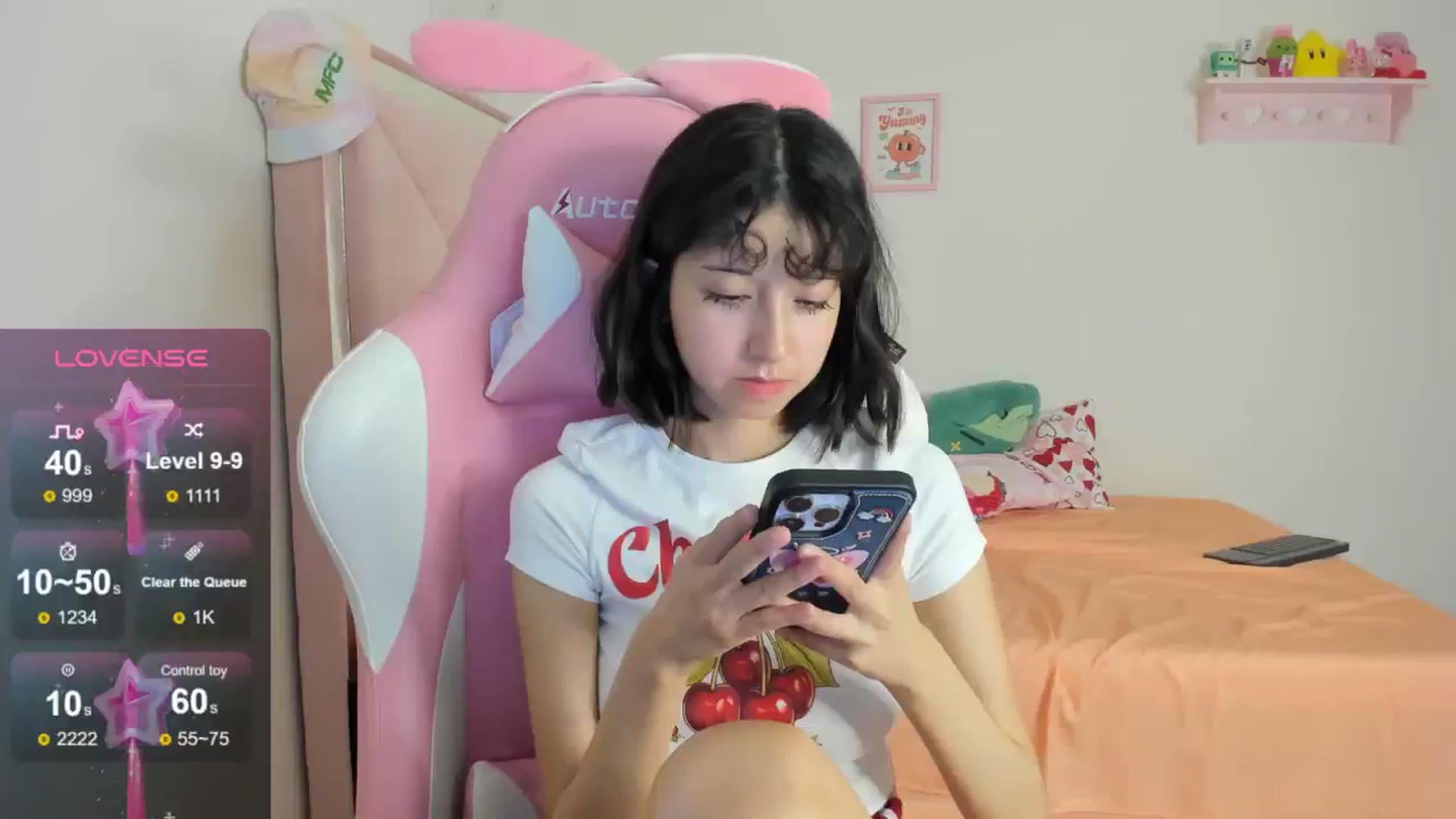 Gallery image thumbnail from Cherrycute666's myfreecams stream on, 08/15/2024, 08:15 image 18 of 20