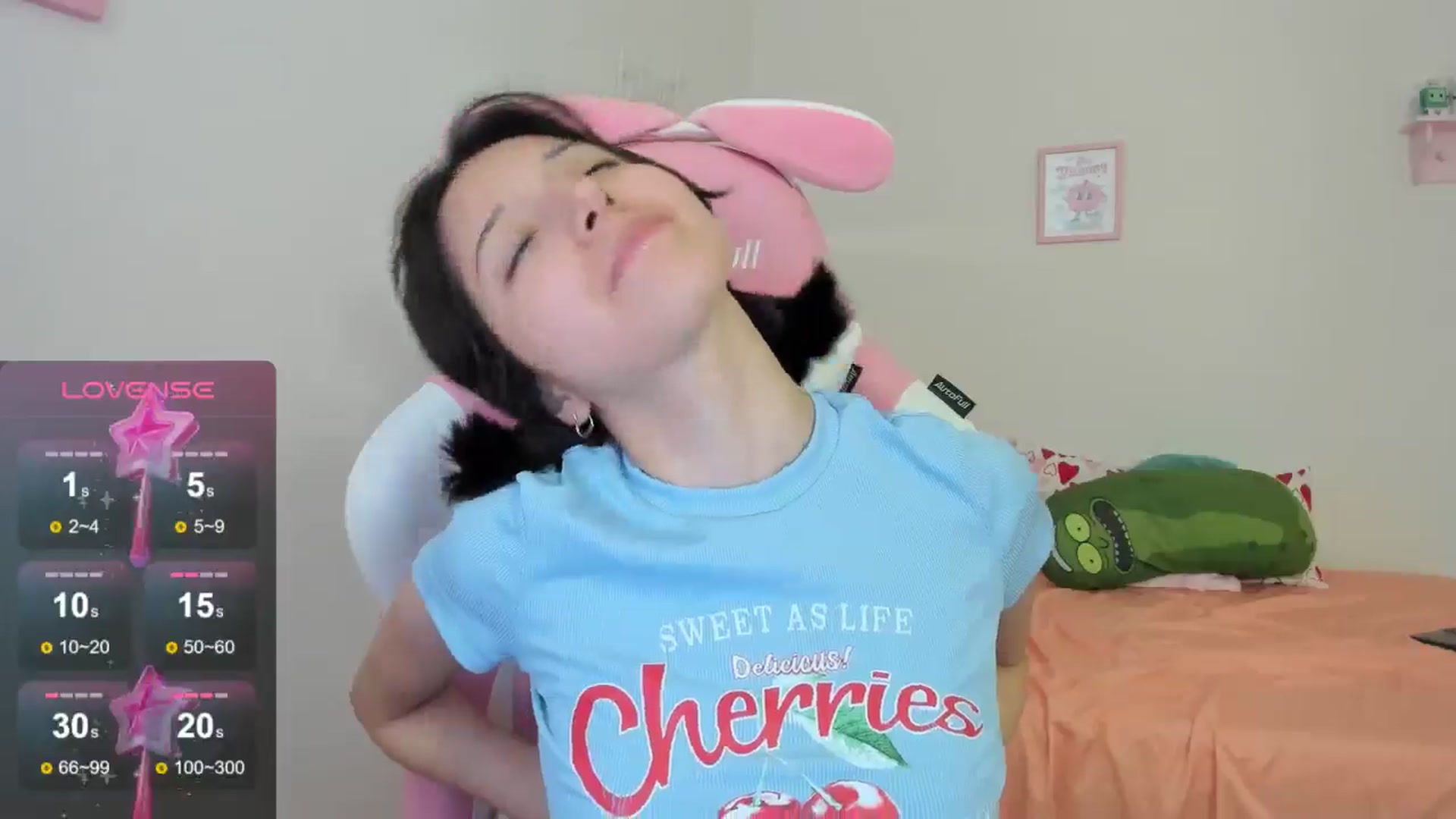 Gallery image thumbnail from Cherrycute666's myfreecams stream on, 08/15/2024, 22:51 image 13 of 20