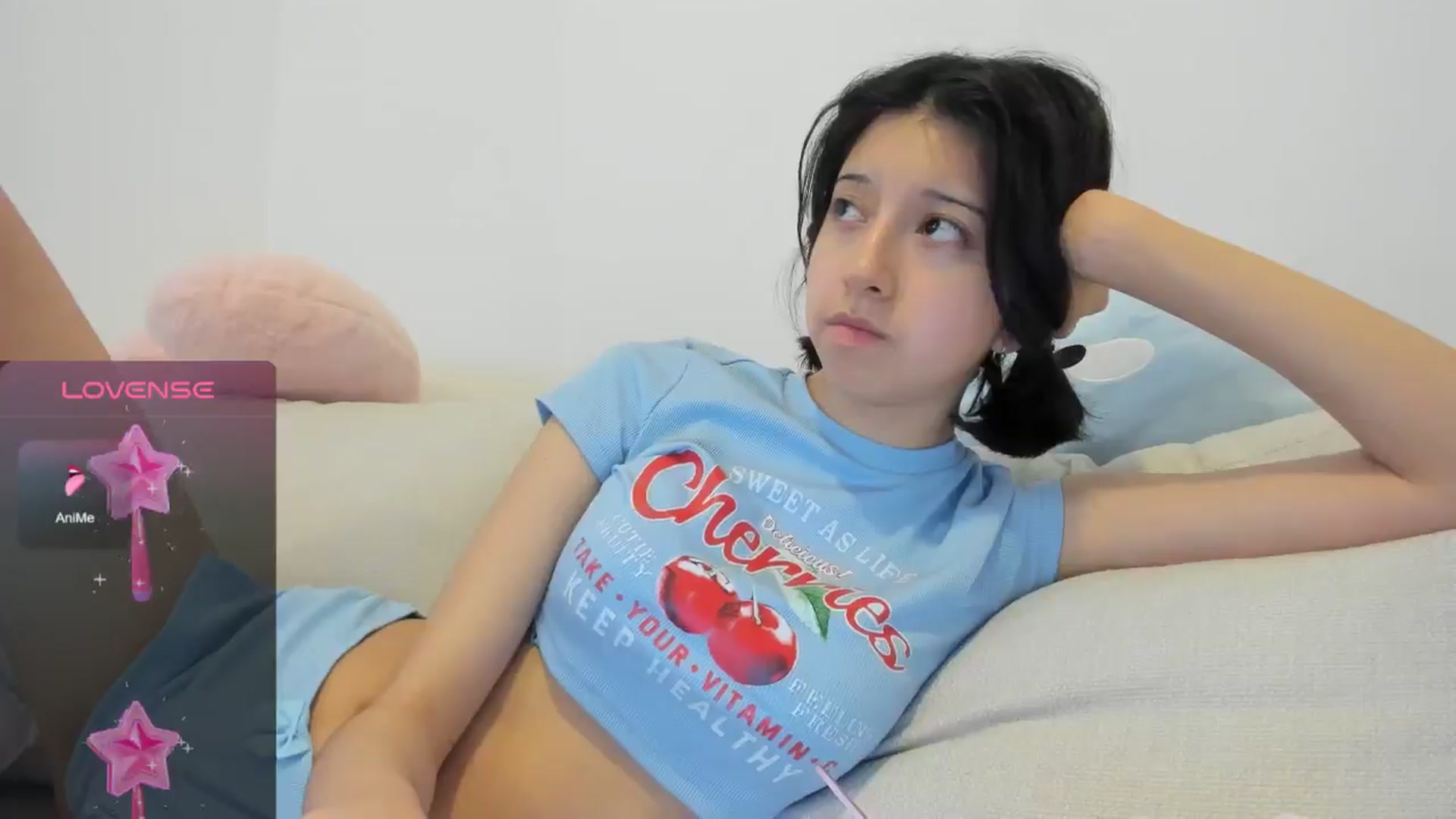Gallery image thumbnail from Cherrycute666's myfreecams stream on, 08/16/2024, 24:23 image 15 of 20