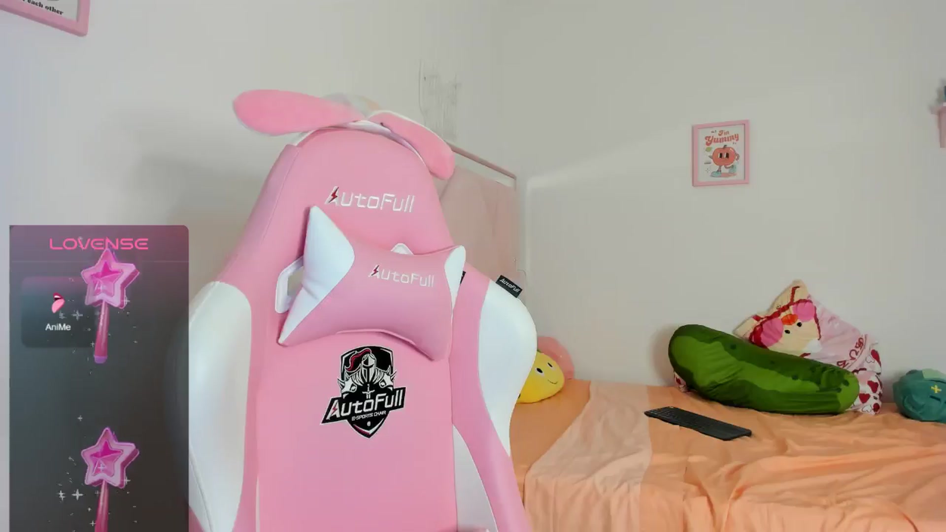 Gallery image thumbnail from Cherrycute666's myfreecams stream on, 08/16/2024, 06:42 image 2 of 20