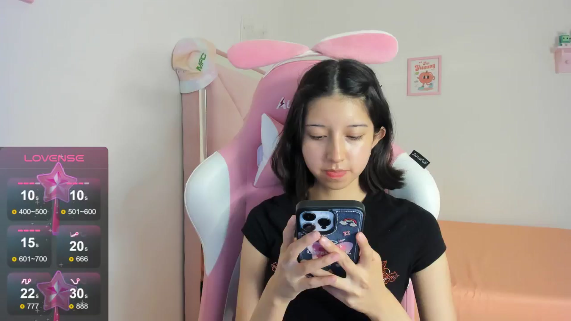 Gallery image thumbnail from Cherrycute666's myfreecams stream on, 08/17/2024, 05:00 image 19 of 20