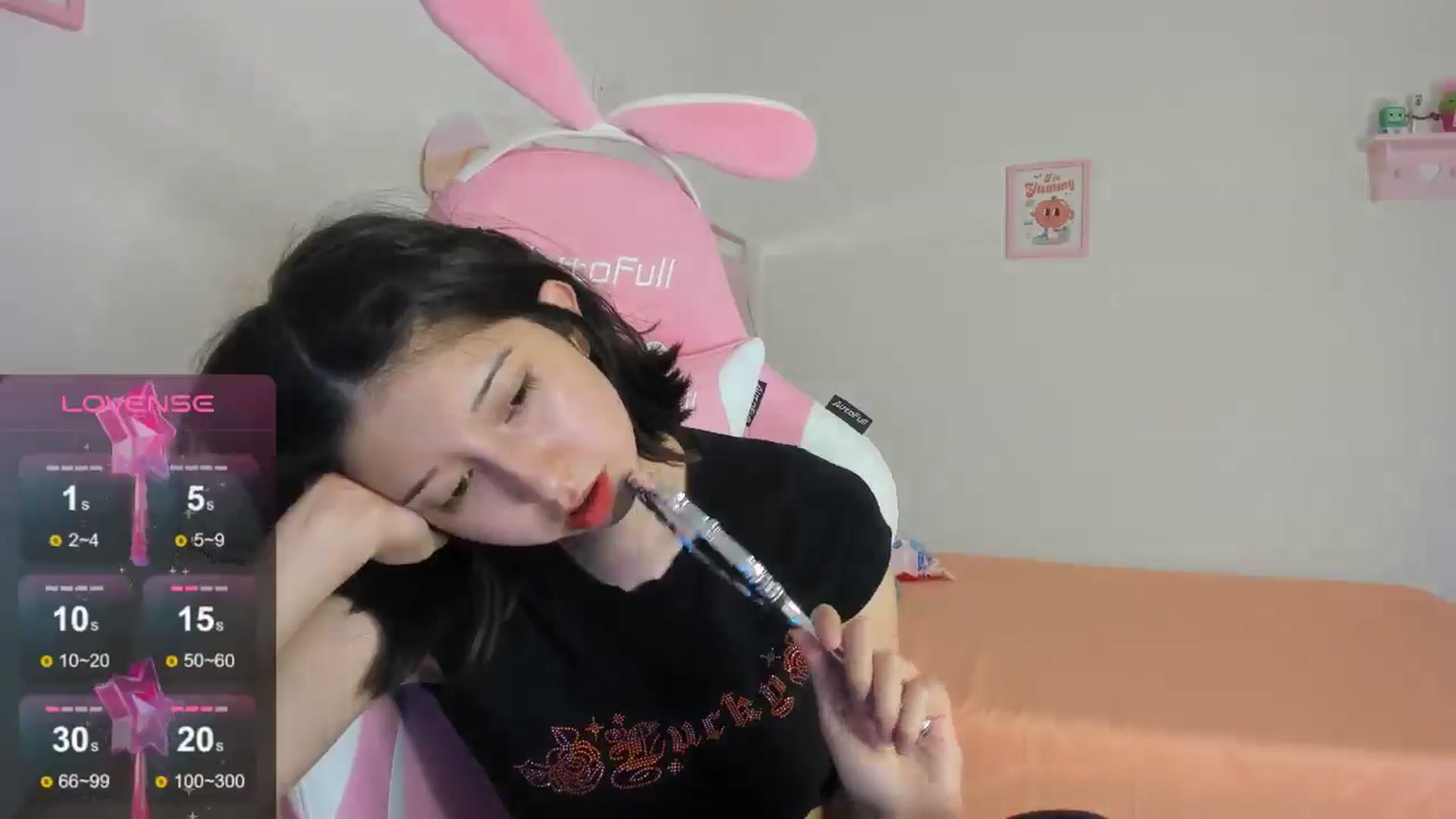 Gallery image thumbnail from Cherrycute666's myfreecams stream on, 08/17/2024, 13:22 image 9 of 20