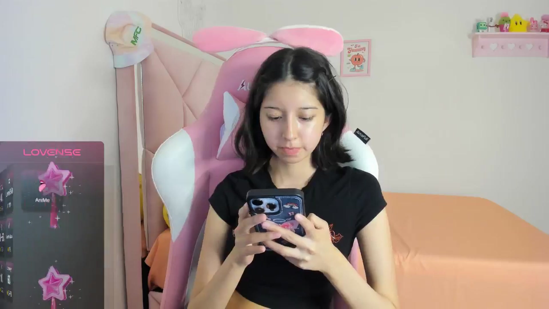 Gallery image thumbnail from Cherrycute666's myfreecams stream on, 08/17/2024, 13:22 image 3 of 20