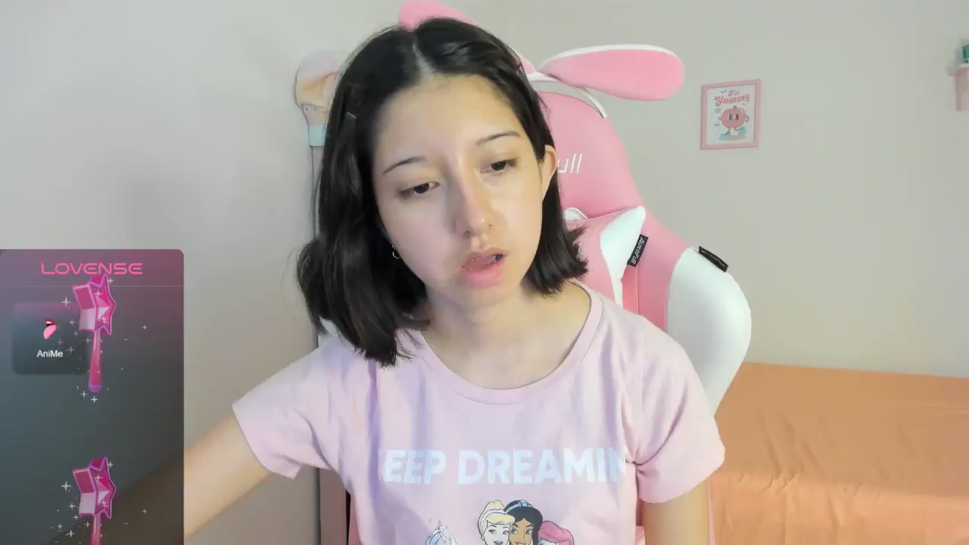 Gallery image thumbnail from Cherrycute666's myfreecams stream on, 08/18/2024, 01:04 image 1 of 20