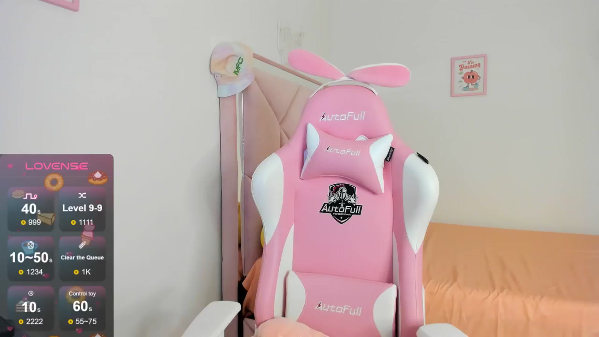 Gallery image thumbnail from Cherrycute666's myfreecams stream on, 08/18/2024, 01:04 image 16 of 20