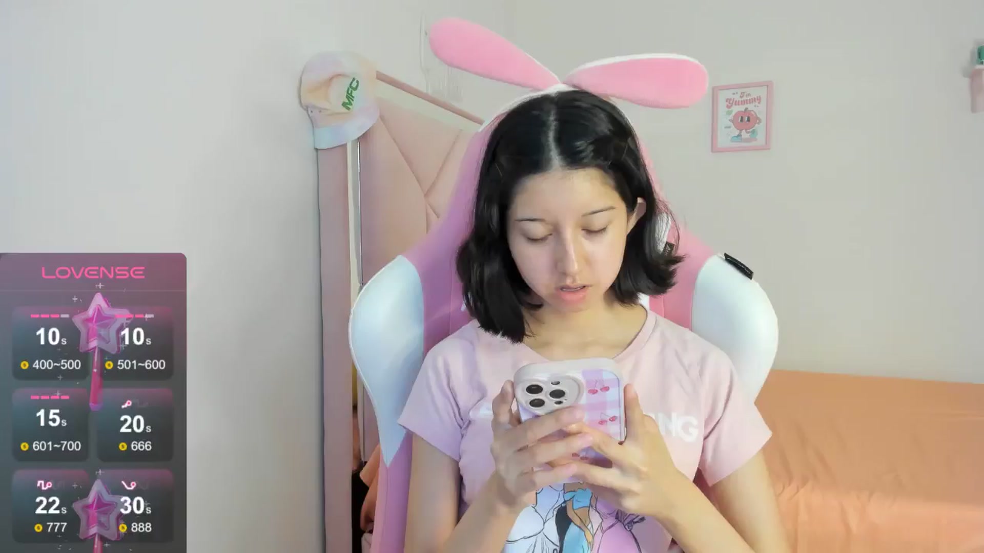 Gallery image thumbnail from Cherrycute666's myfreecams stream on, 08/18/2024, 01:04 image 2 of 20