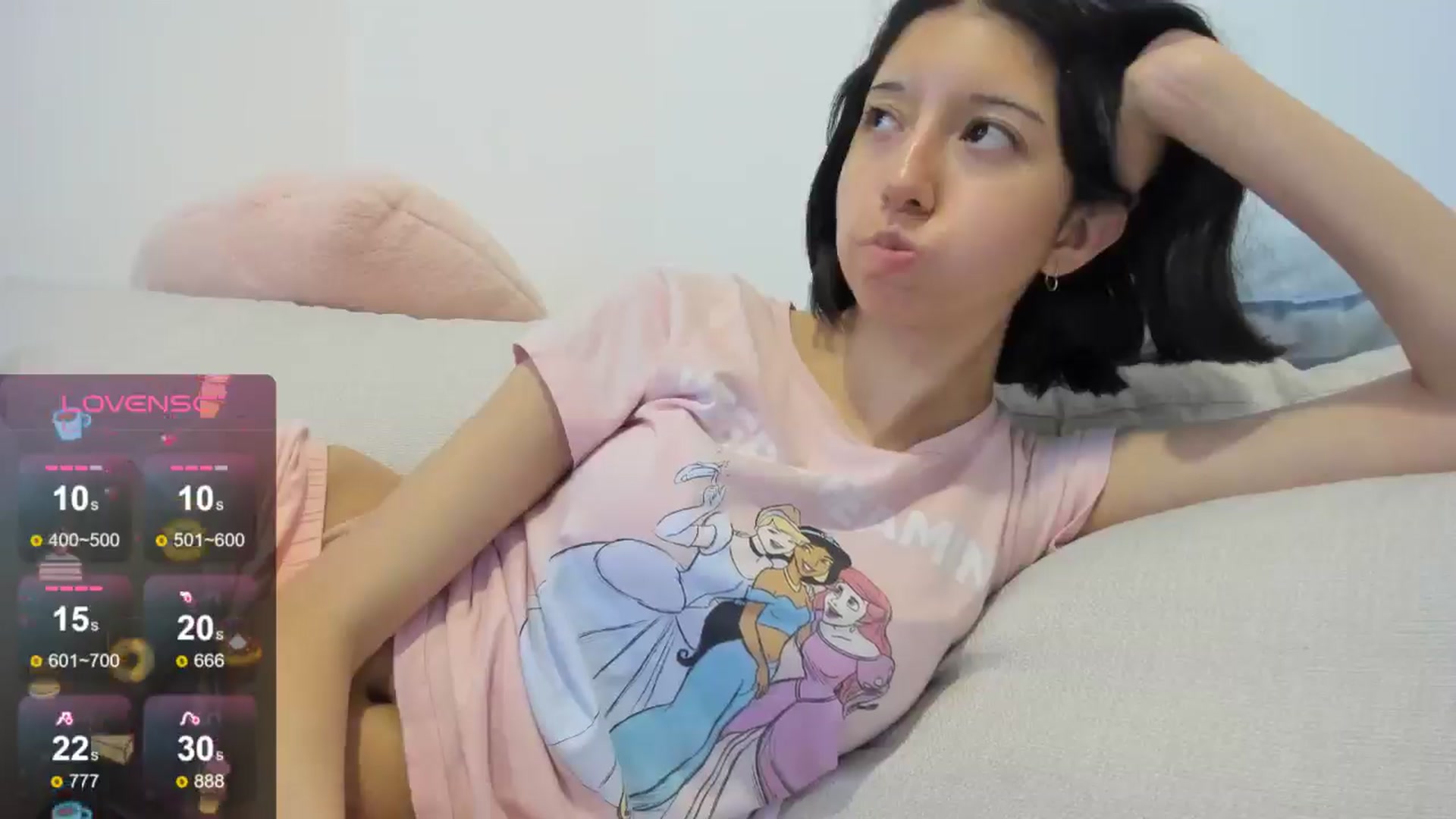 Gallery image thumbnail from Cherrycute666's myfreecams stream on, 08/18/2024, 03:35 image 15 of 20