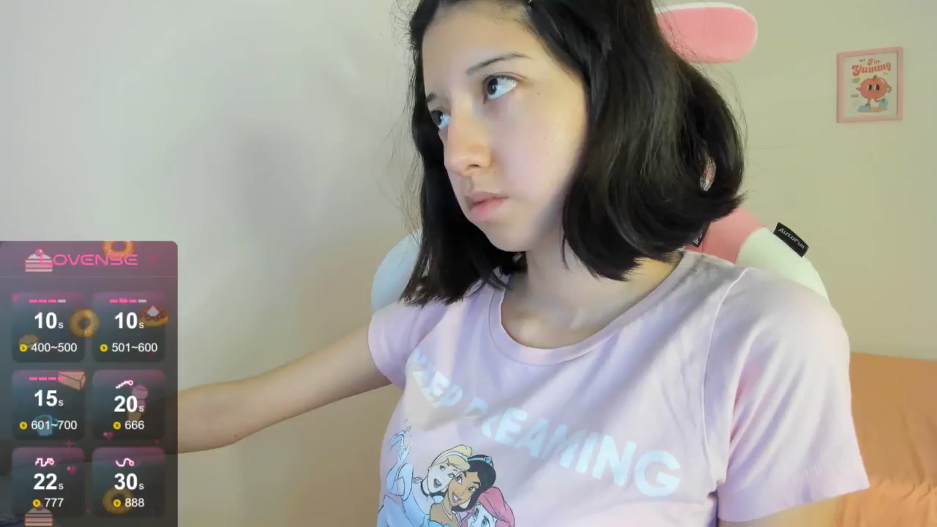 Gallery image thumbnail from Cherrycute666's myfreecams stream on, 08/18/2024, 03:35 image 2 of 20