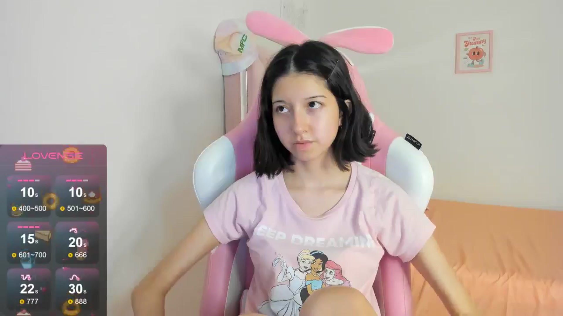 Gallery image thumbnail from Cherrycute666's myfreecams stream on, 08/18/2024, 03:35 image 8 of 20