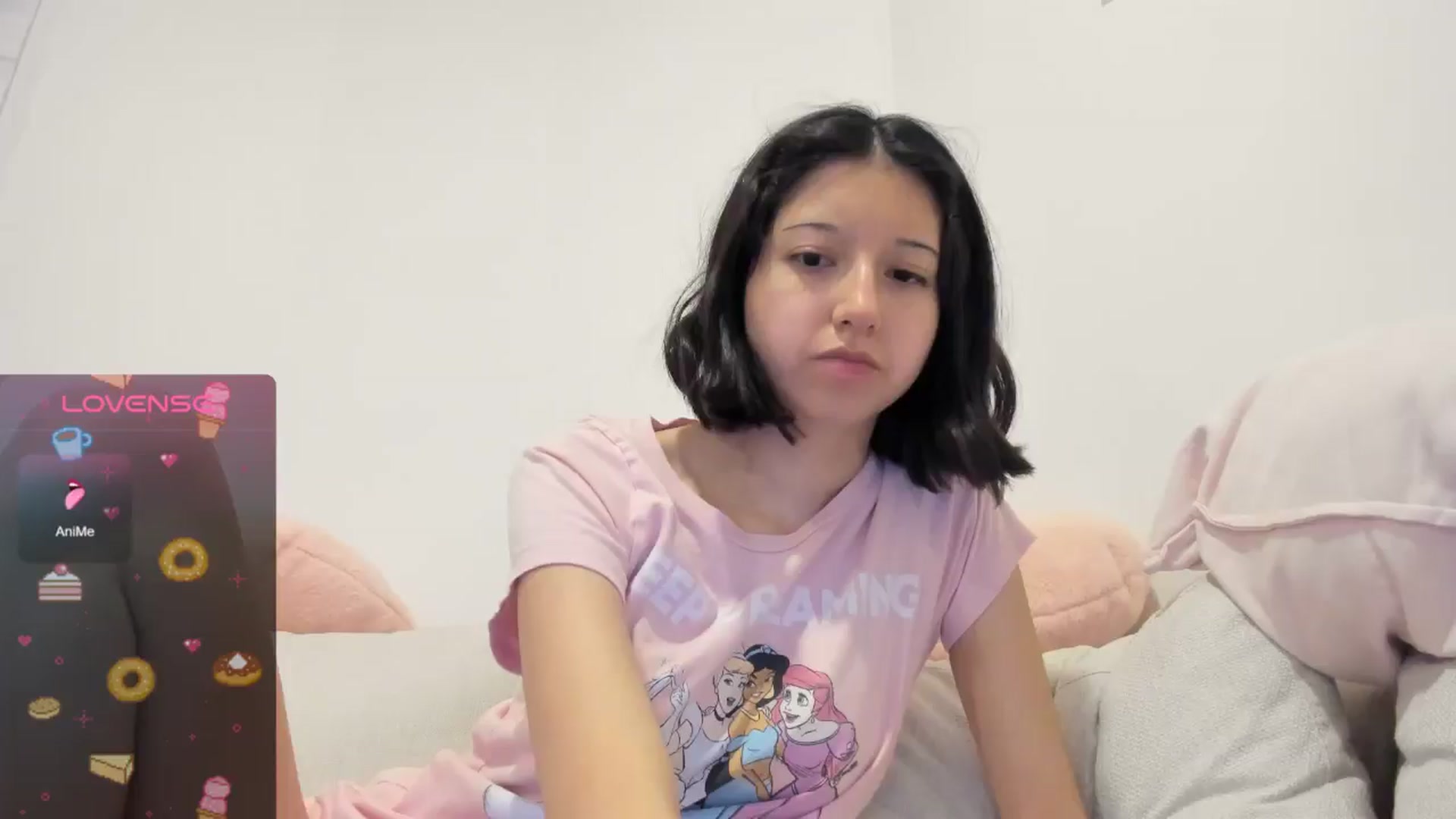 Gallery image thumbnail from Cherrycute666's myfreecams stream on, 08/18/2024, 07:03 image 1 of 20