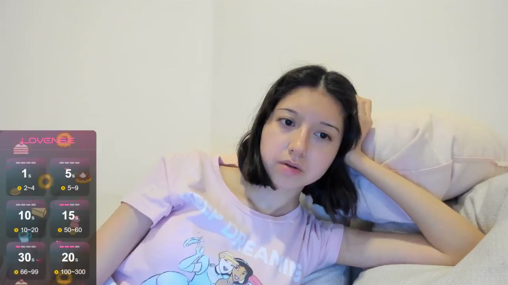 Gallery image thumbnail from Cherrycute666's myfreecams stream on, 08/18/2024, 07:03 image 2 of 20