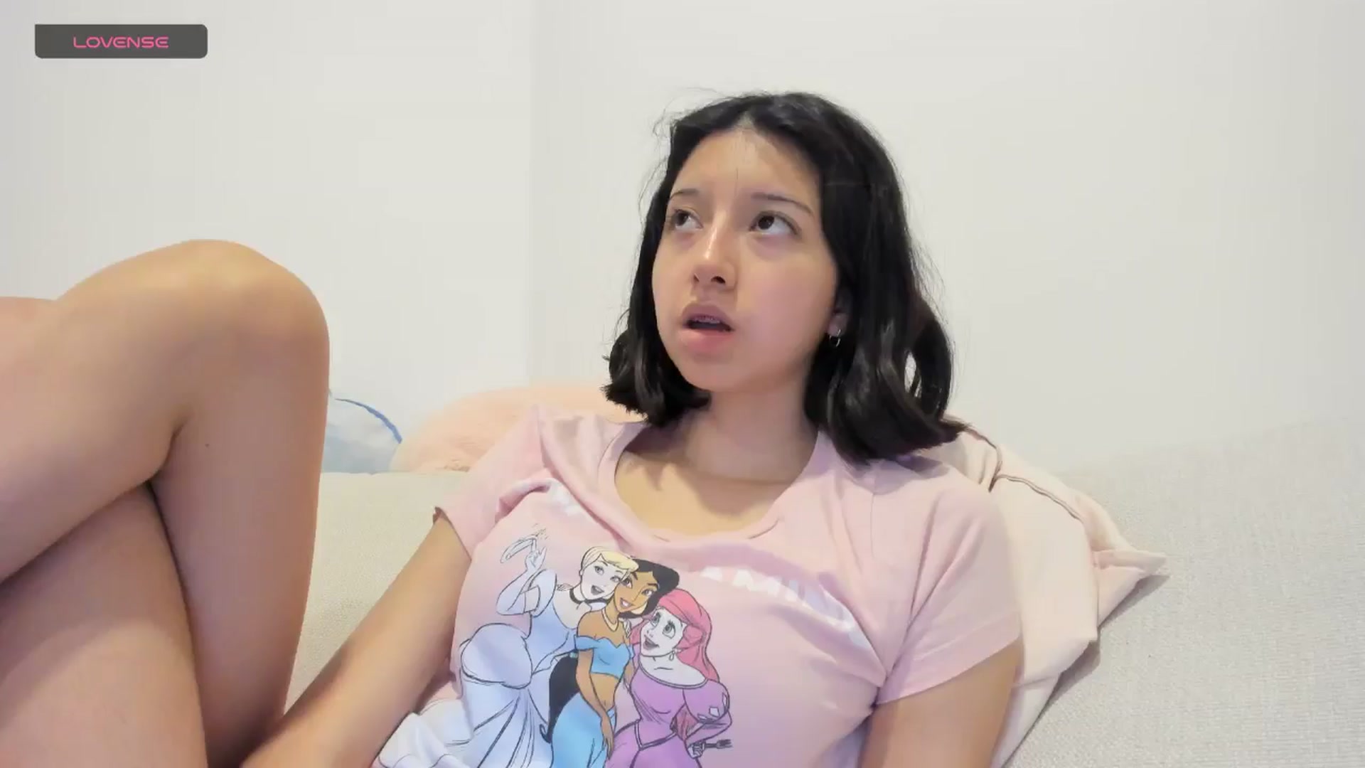 Gallery image thumbnail from Cherrycute666's myfreecams stream on, 08/18/2024, 07:36 image 4 of 20