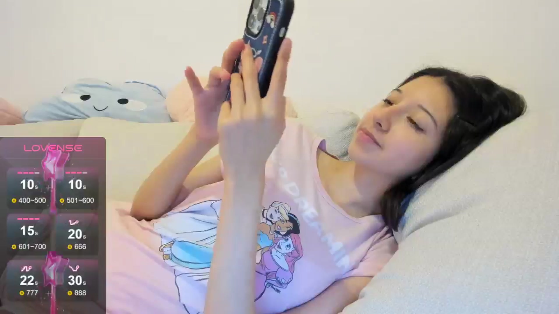 Gallery image thumbnail from Cherrycute666's myfreecams stream on, 08/18/2024, 12:56 image 4 of 20