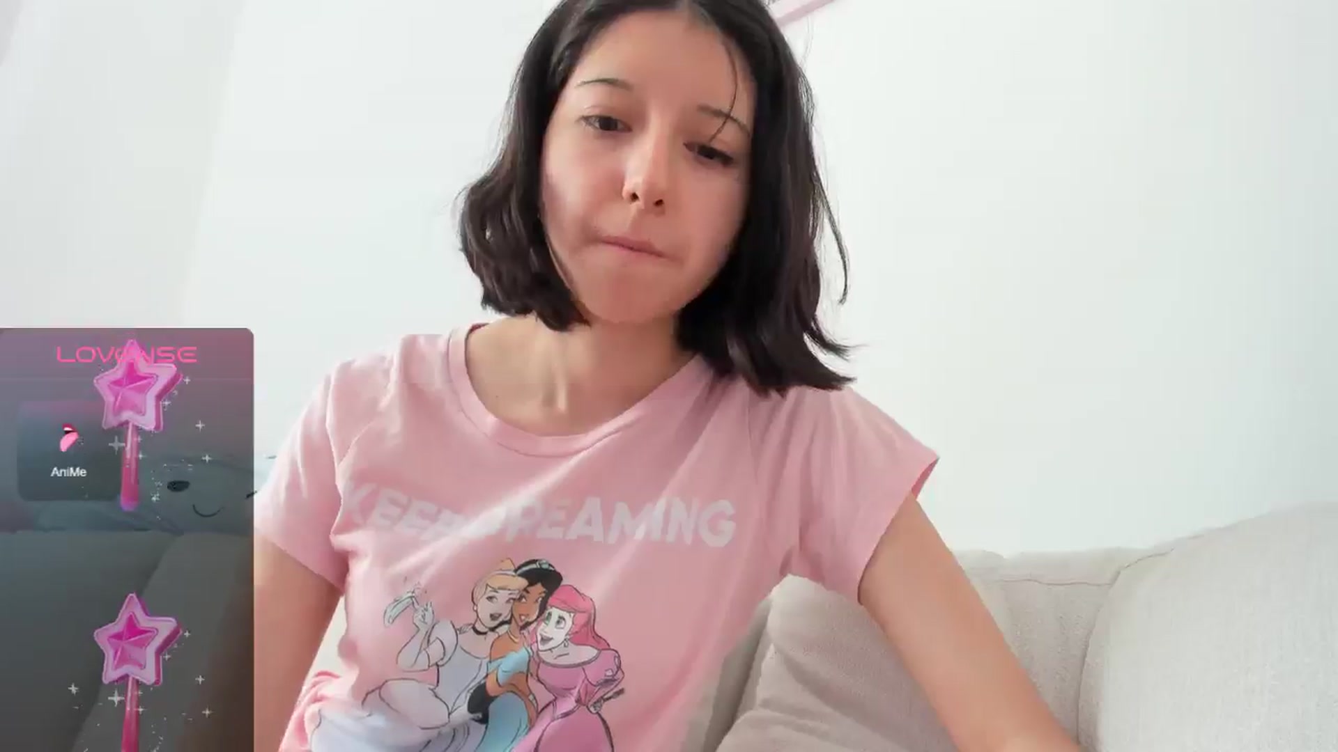 Gallery image thumbnail from Cherrycute666's myfreecams stream on, 08/18/2024, 13:17 image 18 of 20