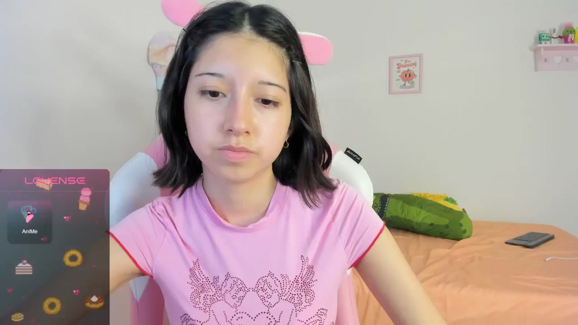 Gallery image thumbnail from Cherrycute666's myfreecams stream on, 08/19/2024, 04:31 image 12 of 20