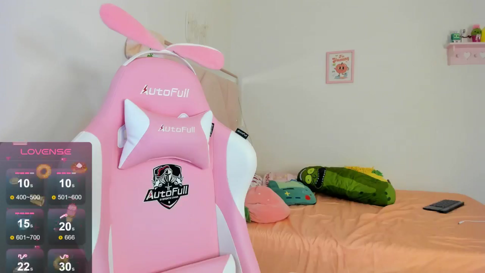 Gallery image thumbnail from Cherrycute666's myfreecams stream on, 08/19/2024, 04:31 image 17 of 20