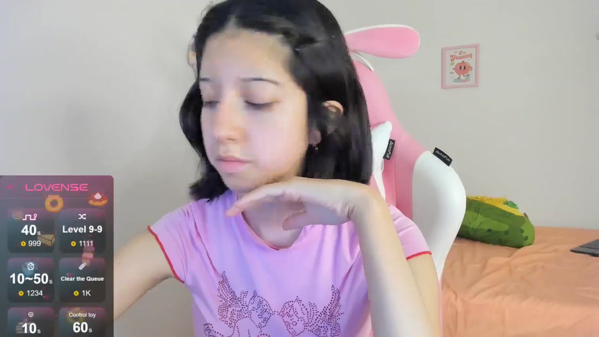 Gallery image thumbnail from Cherrycute666's myfreecams stream on, 08/19/2024, 04:31 image 2 of 20