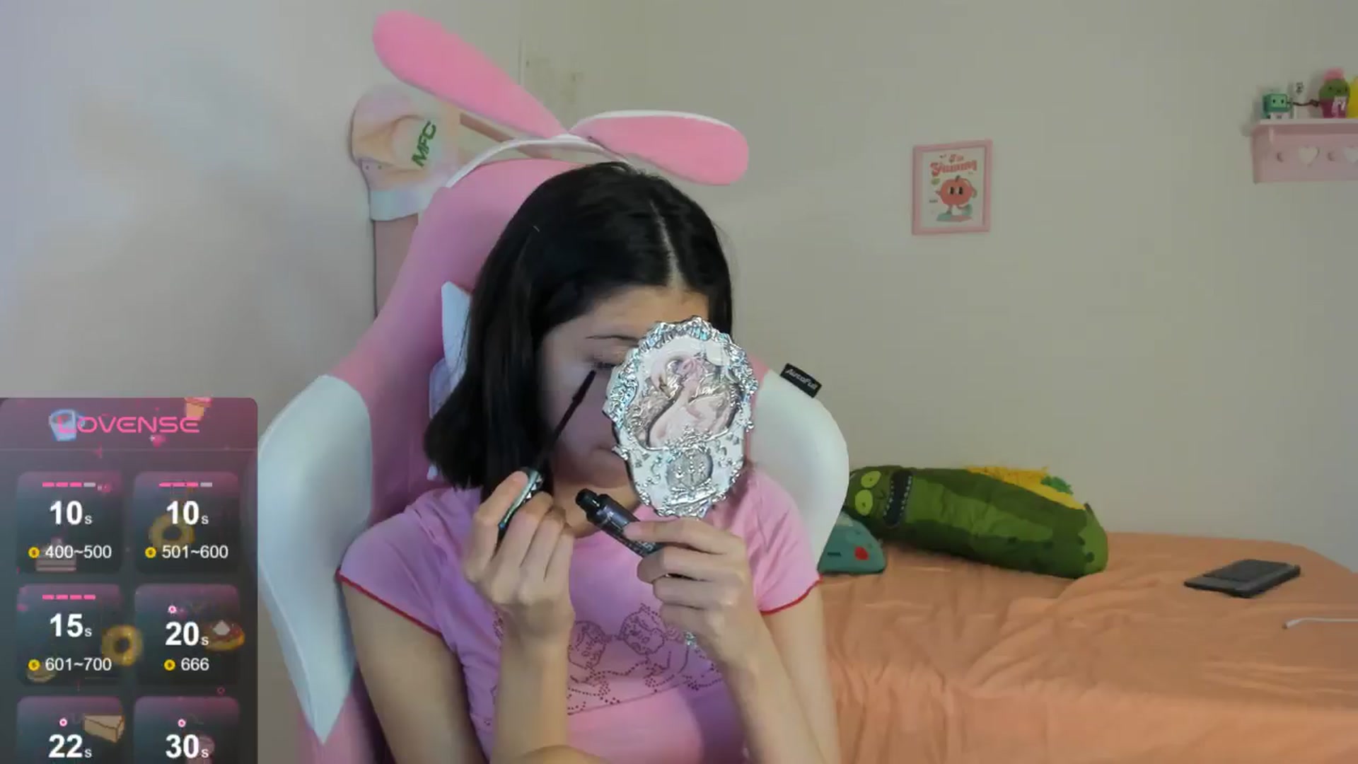 Gallery image thumbnail from Cherrycute666's myfreecams stream on, 08/19/2024, 05:10 image 6 of 20