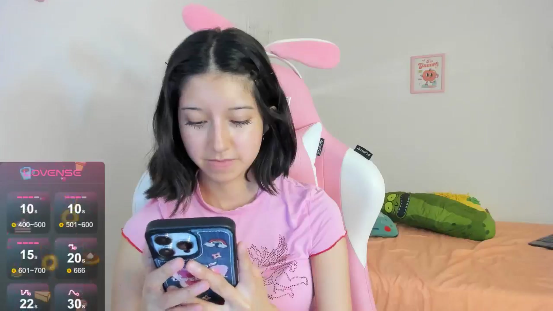Gallery image thumbnail from Cherrycute666's myfreecams stream on, 08/19/2024, 05:10 image 17 of 20