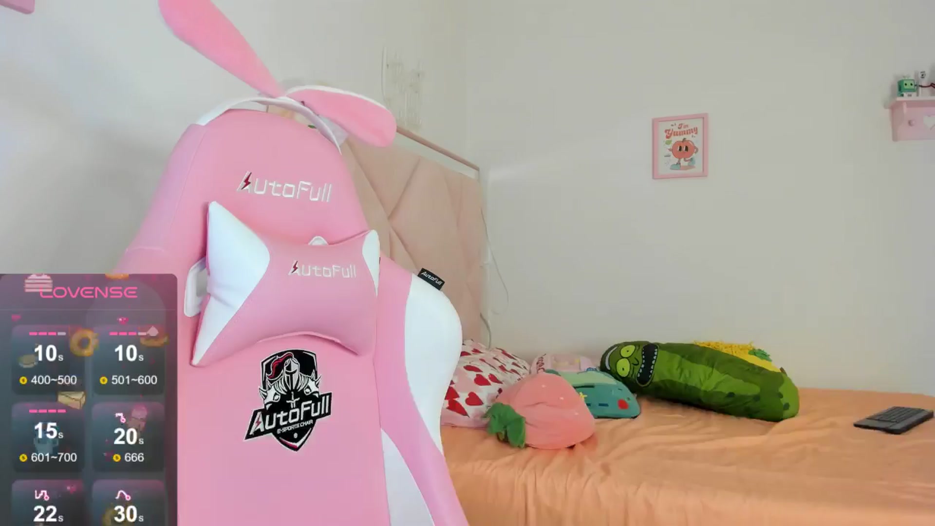 Gallery image thumbnail from Cherrycute666's myfreecams stream on, 08/19/2024, 06:19 image 18 of 20