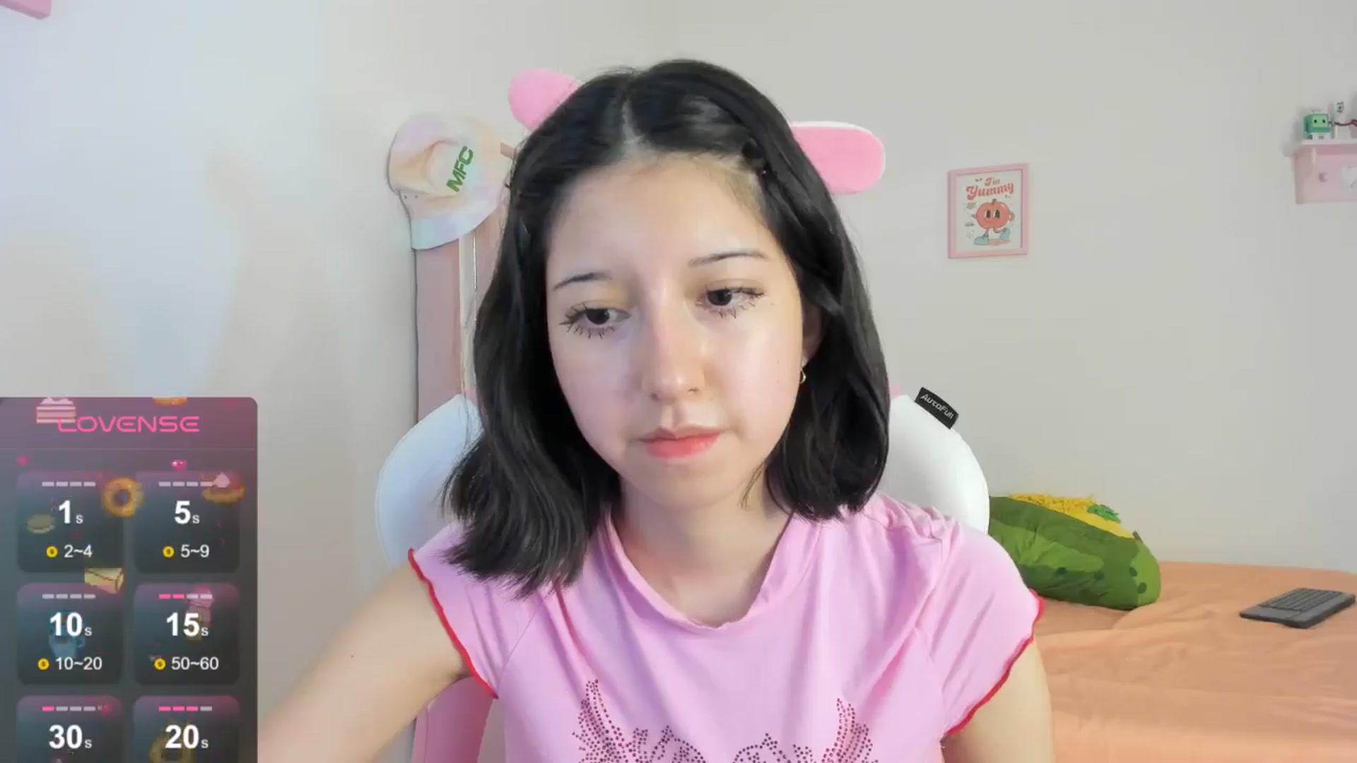 Gallery image thumbnail from Cherrycute666's myfreecams stream on, 08/19/2024, 06:19 image 14 of 20