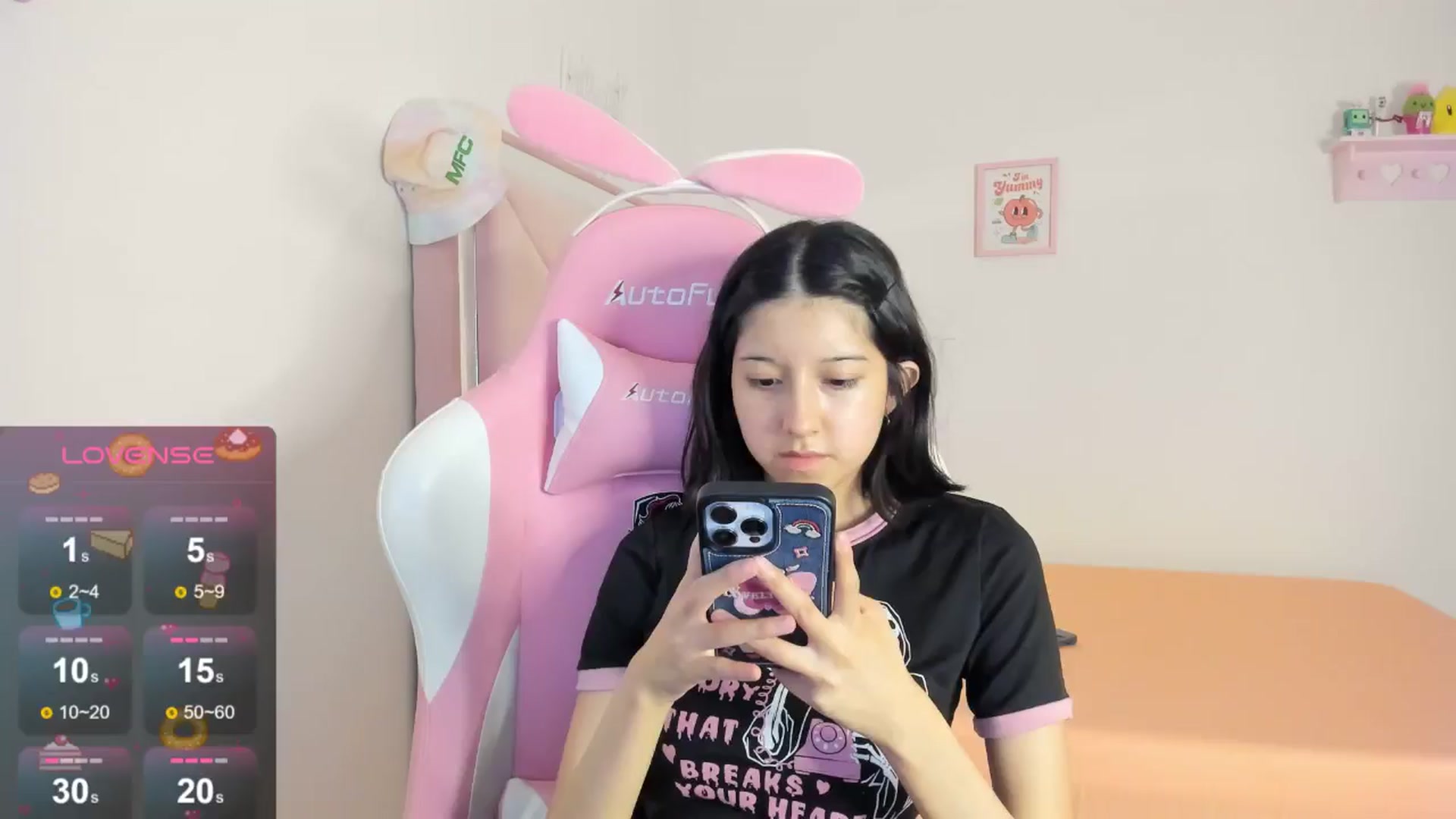 Gallery image thumbnail from Cherrycute666's myfreecams stream on, 08/20/2024, 03:06 image 20 of 20