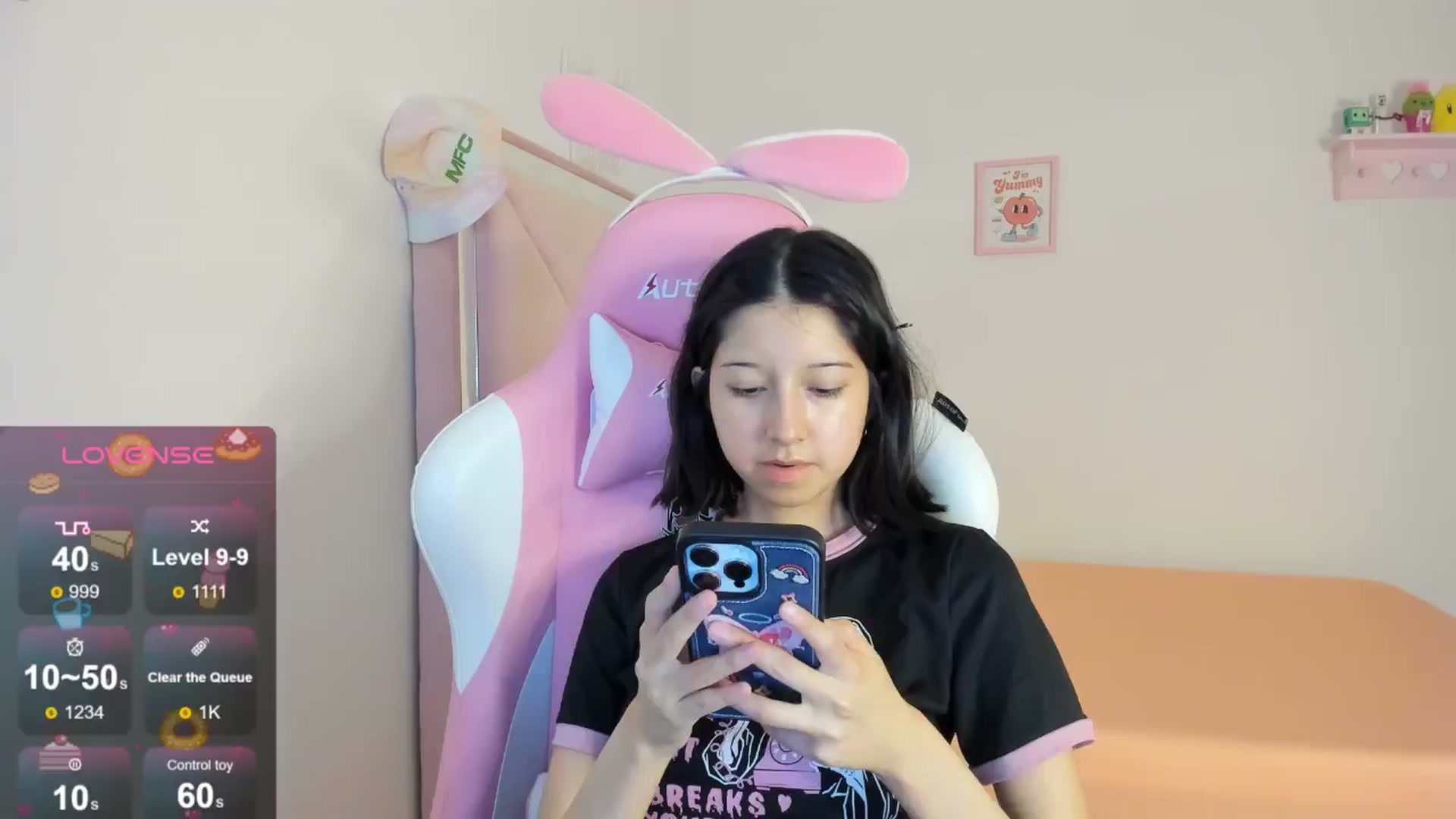 Gallery image thumbnail from Cherrycute666's myfreecams stream on, 08/20/2024, 03:06 image 2 of 20