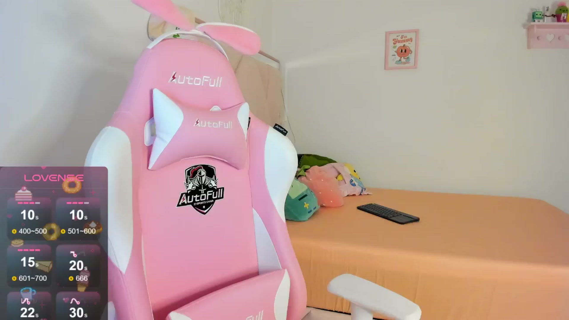 Gallery image thumbnail from Cherrycute666's myfreecams stream on, 08/20/2024, 03:21 image 12 of 20
