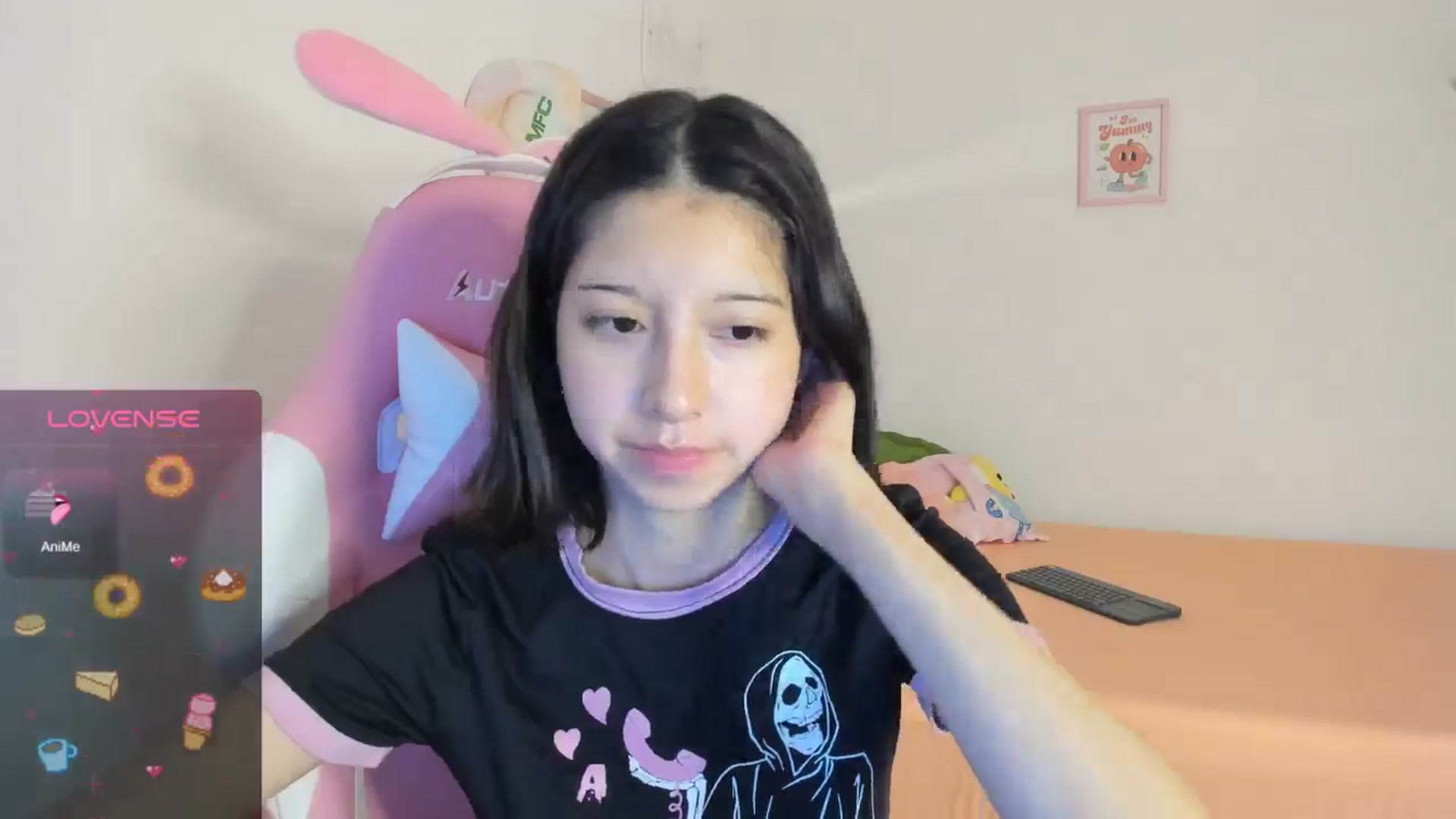 Gallery image thumbnail from Cherrycute666's myfreecams stream on, 08/20/2024, 06:30 image 13 of 20