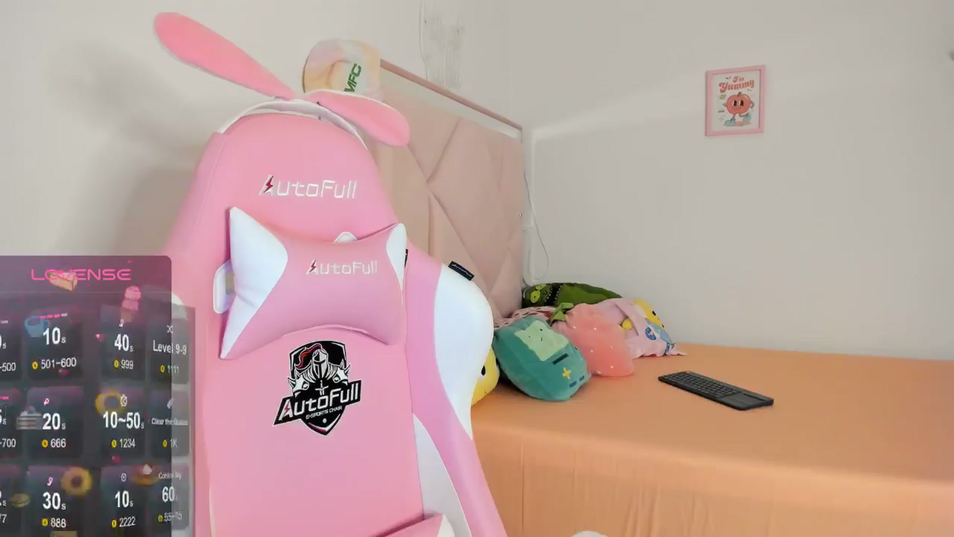 Gallery image thumbnail from Cherrycute666's myfreecams stream on, 08/20/2024, 06:30 image 15 of 20