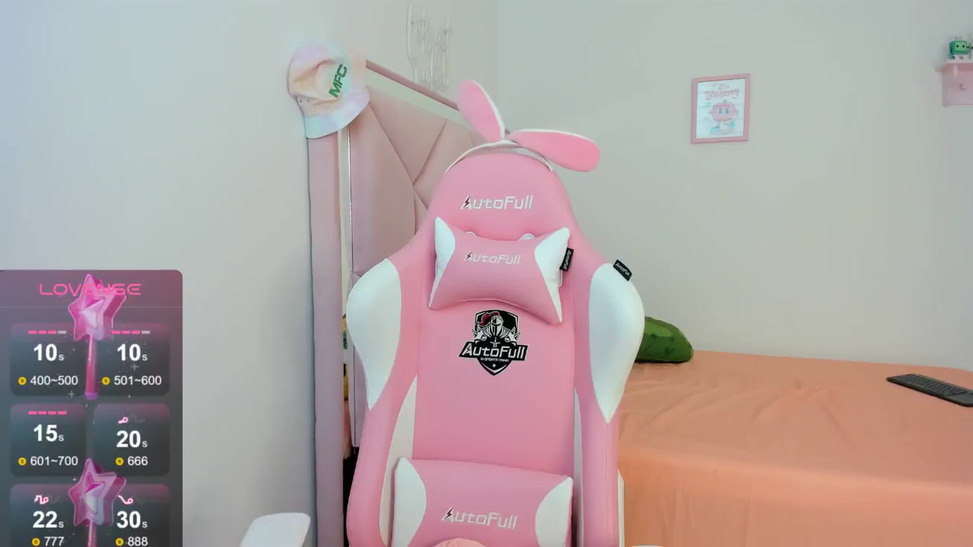 Gallery image thumbnail from Cherrycute666's myfreecams stream on, 08/27/2024, 21:43 image 19 of 20