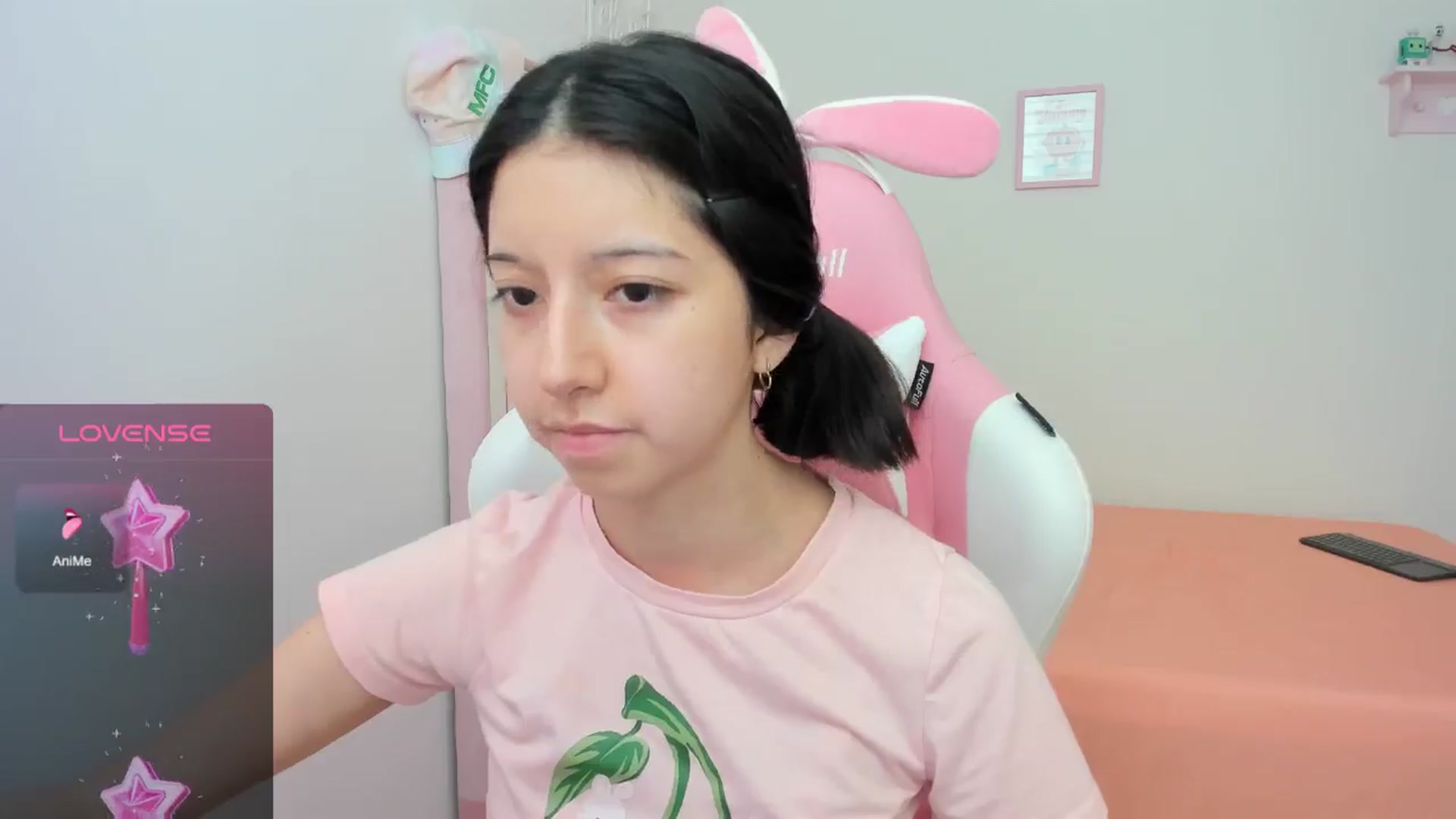 Gallery image thumbnail from Cherrycute666's myfreecams stream on, 08/27/2024, 21:43 image 5 of 20