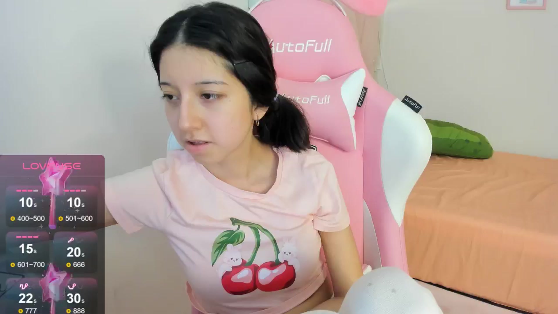 Gallery image thumbnail from Cherrycute666's myfreecams stream on, 08/27/2024, 22:16 image 17 of 20