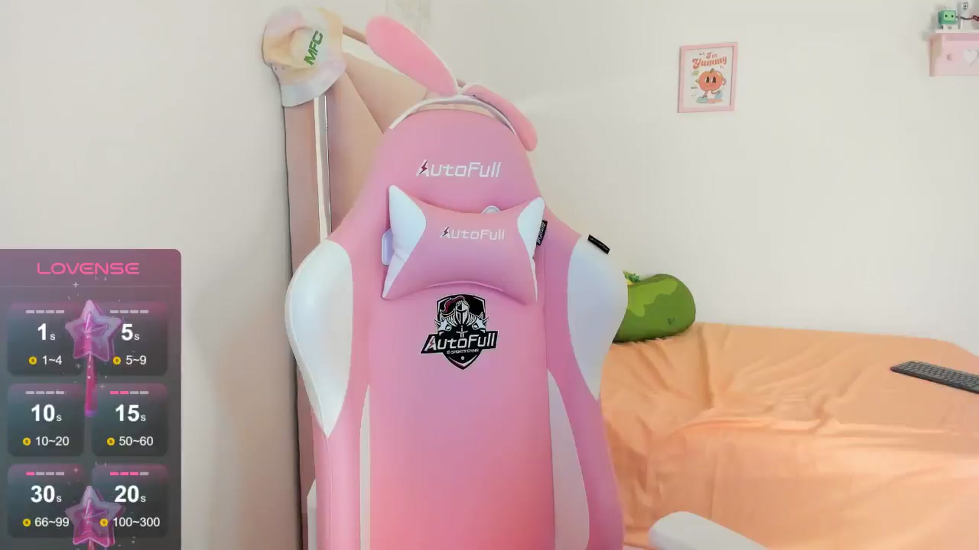 Gallery image thumbnail from Cherrycute666's myfreecams stream on, 08/28/2024, 03:25 image 19 of 20
