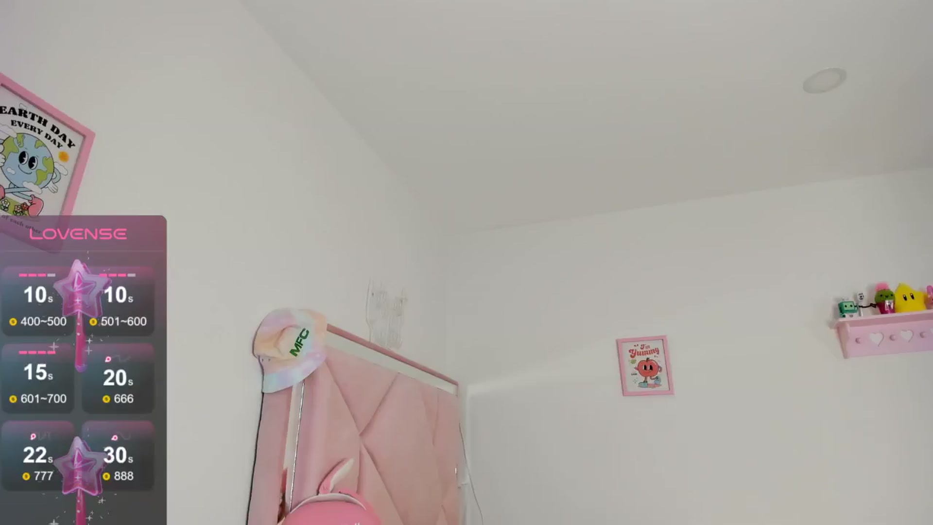 Gallery image thumbnail from Cherrycute666's myfreecams stream on, 08/28/2024, 06:32 image 1 of 20