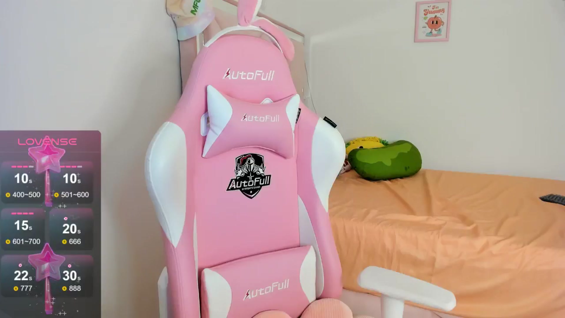 Gallery image thumbnail from Cherrycute666's myfreecams stream on, 08/28/2024, 06:32 image 9 of 20