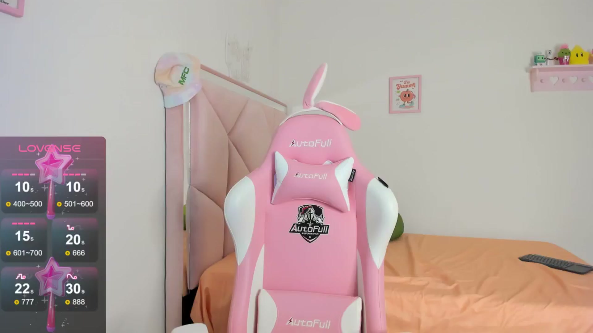 Gallery image thumbnail from Cherrycute666's myfreecams stream on, 08/28/2024, 06:32 image 14 of 20