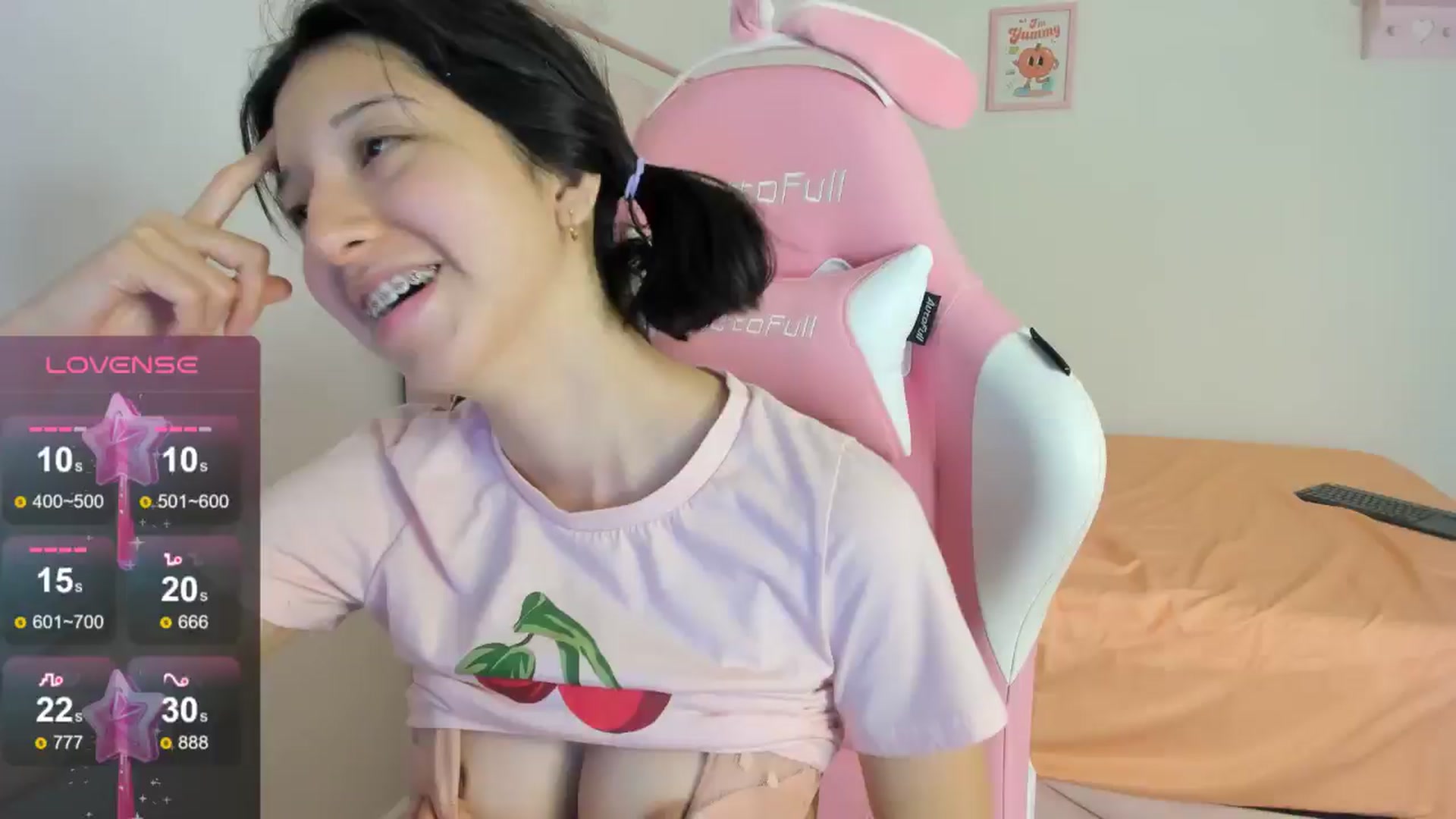 Gallery image thumbnail from Cherrycute666's myfreecams stream on, 08/28/2024, 06:32 image 12 of 20