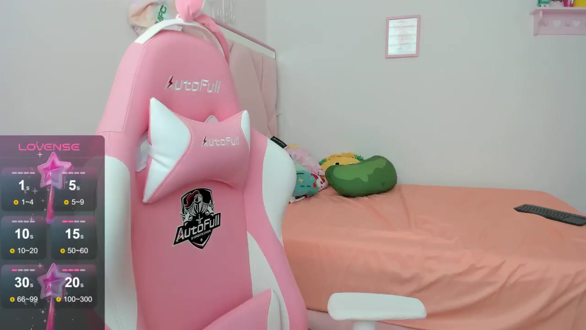 Gallery image thumbnail from Cherrycute666's myfreecams stream on, 08/28/2024, 21:11 image 5 of 20
