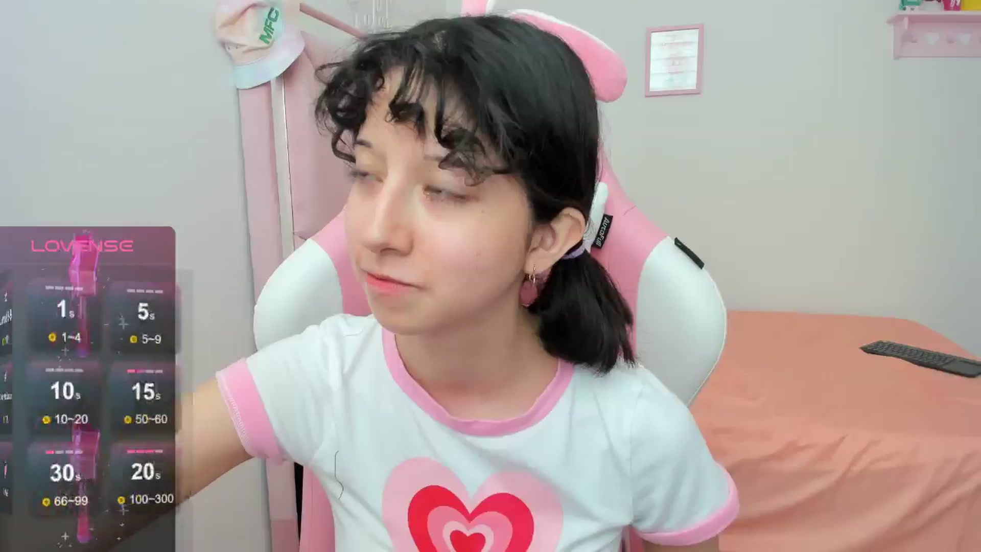 Gallery image thumbnail from Cherrycute666's myfreecams stream on, 08/28/2024, 21:11 image 9 of 20