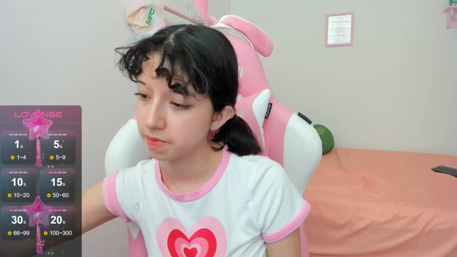 Gallery image thumbnail from Cherrycute666's myfreecams stream on, 08/28/2024, 22:00 image 12 of 20