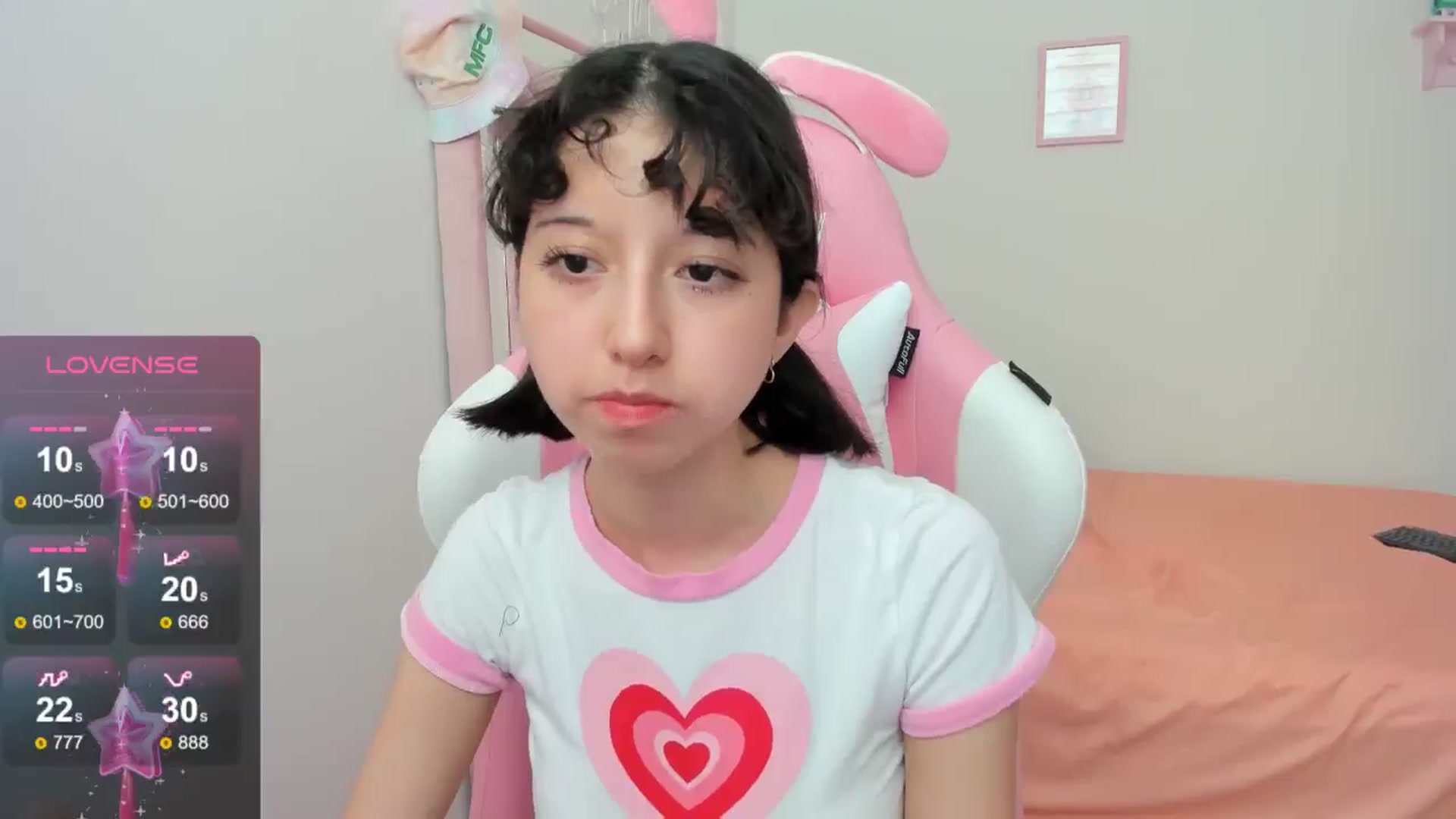 Gallery image thumbnail from Cherrycute666's myfreecams stream on, 08/28/2024, 22:00 image 15 of 20