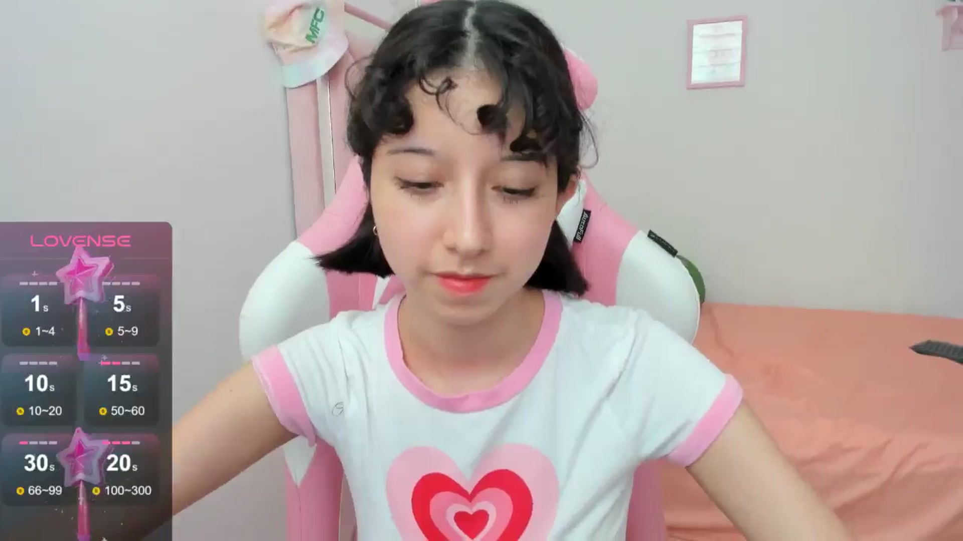 Gallery image thumbnail from Cherrycute666's myfreecams stream on, 08/28/2024, 22:00 image 9 of 20