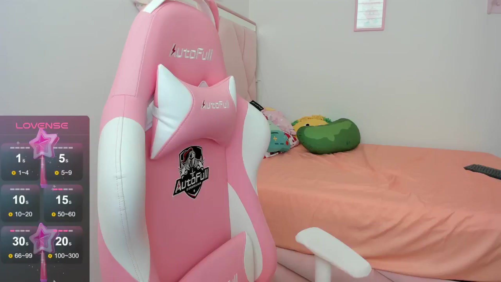 Gallery image thumbnail from Cherrycute666's myfreecams stream on, 08/28/2024, 22:29 image 18 of 20