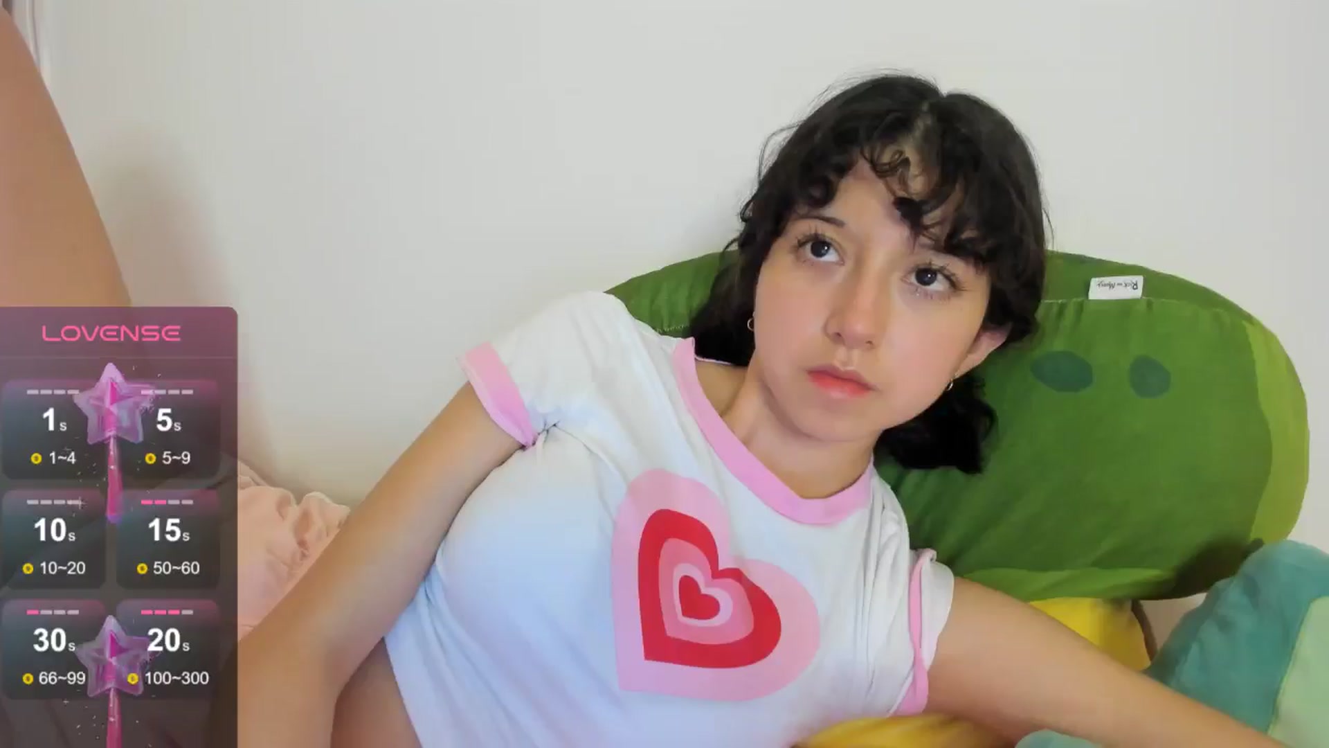 Gallery image thumbnail from Cherrycute666's myfreecams stream on, 08/29/2024, 02:34 image 17 of 20